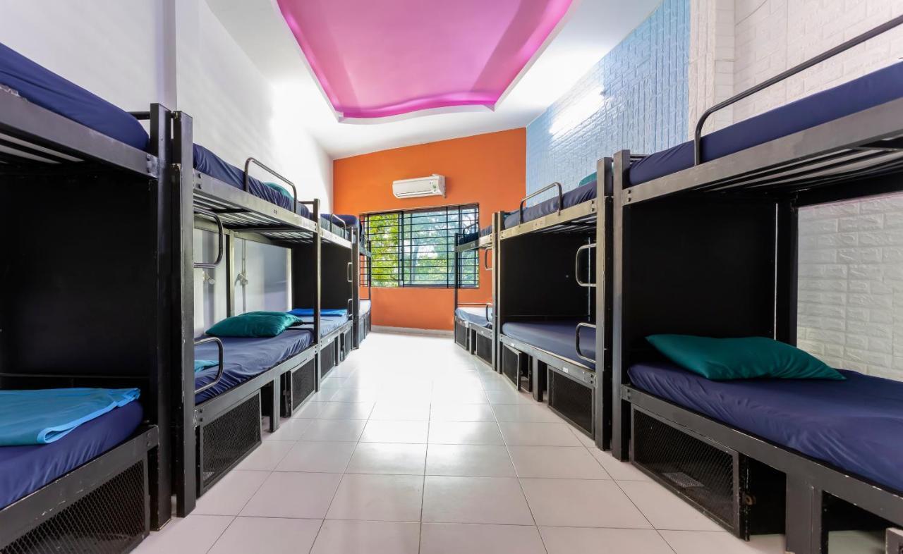 Hangout Hostel Hcm (Adults Only) Ho Či Minovo Město Exteriér fotografie